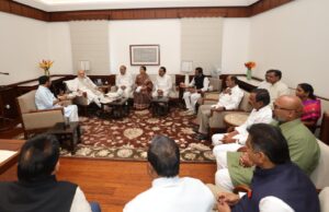 అమిత్ షా ను కలిసిన తెలంగాణ బీజేపీ నేతలు