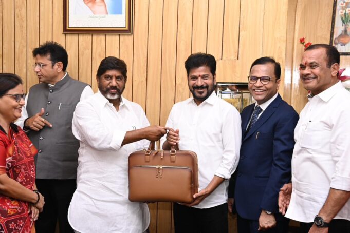 రూ.3,04,965 కోట్లతో తెలంగాణ బడ్జెట్