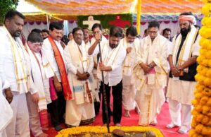 కాళేశ్వర దేవస్థానం అభివృద్ధి పనులకు సీఎం రేవంత్ భూమి పూజ