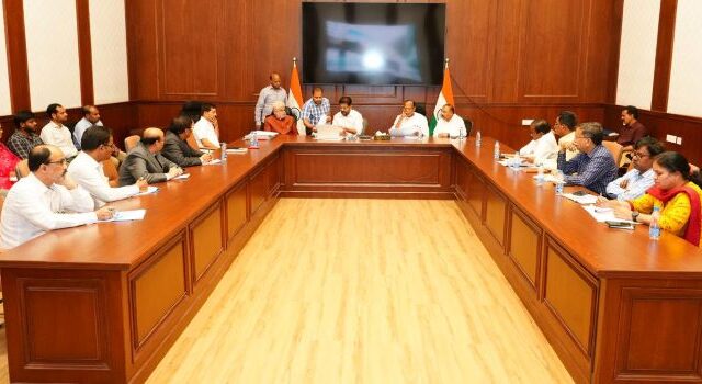 శాసనసభ ప్రాంగణంలో చేపట్టాల్సిన పనులపై సీఎం సమీక్ష
