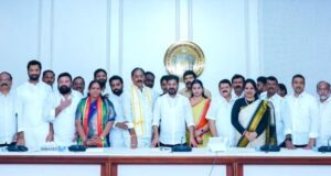 సీఎంను కలిసిన వివిధ కార్పొరేషన్ల ఛైర్మన్లు