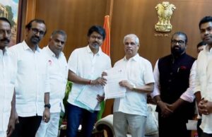 గవర్నర్ ను కలిసిన టీవీకే పార్టీ చీఫ్ విజయ్