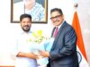 సీఎం రేవంత్ రెడ్డిని కలిసిన సీఎస్ సంజయ్ జాజు