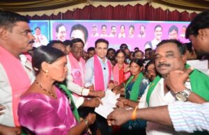అసైన్డ్ భూములు లాక్కుంటామంటే ఒప్పుకునేదే లేదు: కేటీఆర్