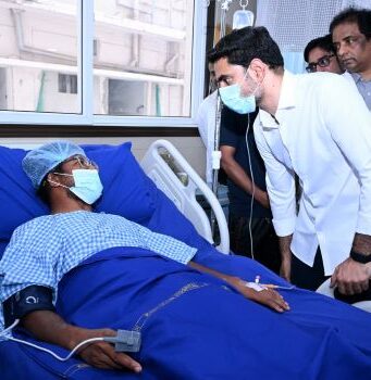 ఉక్కు ప్రమాద బాధితులకు అండగా ఉంటాం: మంత్రి లోకేష్