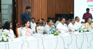 స్వయం సమృద్ధి గ్రామాలే ప్రభుత్వ లక్ష్యం: మంత్రి సీతక్క