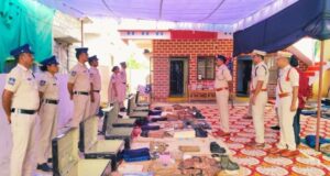 అనంతగిరి పోలీస్ స్టేషన్ ను తనిఖీ చేసిన ఎస్పీ