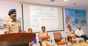 డ్రగ్స్ నిర్మూలనకై విద్యార్థులు పాటుపడాలి: ఎస్పీ నరసింహ