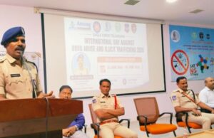 డ్రగ్స్ నిర్మూలనకై విద్యార్థులు పాటుపడాలి: ఎస్పీ నరసింహ