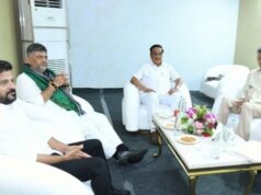 కేంద్ర మంత్రి సీఆర్ పాటిల్ తో ముగ్గురు సీఎంల భేటీ