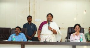 VOAల సంక్షేమం కోసం ప్రభుత్వం కట్టుబడి ఉంది: మంత్రి సీతక్క