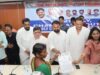 ఇళ్ల పట్టాలు పంపిణీ చేసిన మంత్రులు పొన్నం, అజహరుద్దీన్