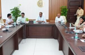 టీవీ అవార్డుల రూపకల్పనలో తెలంగాణ ఆత్మ ప్రతిబింబించాలి: మంత్రి కోమటిరెడ్డి