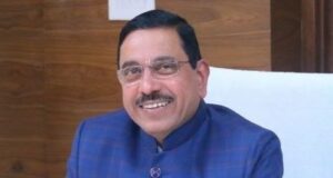 కేంద్ర విద్యాశాఖ మంత్రిగా ప్రహ్లాద్ జోషి