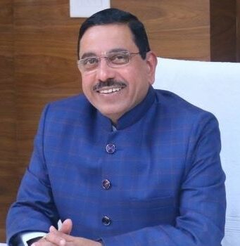 కేంద్ర విద్యాశాఖ మంత్రిగా ప్రహ్లాద్ జోషి
