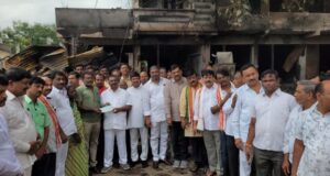 అగ్ని ప్రమాద బాధిత కుటుంబాలకు ఆర్యవైశ్య మహాసభ ఆర్థిక భరోసా