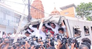 తెలంగాణ భవన్ వద్ద ఉద్రిక్తత.. బీఆర్ఎస్ నేతల అరెస్టు