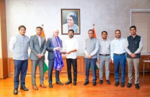 తెలంగాణ ప్రతినిధి బృందాన్ని కెనడాకు ఆహ్వానించిన క్రిస్ కూటర్