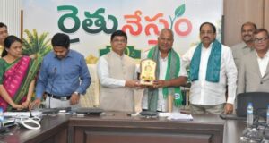 ఎల్-నినో సవాళ్లను ఎదుర్కోవడంలో రైతునేస్తం కీలకం: మంత్రి తుమ్మల
