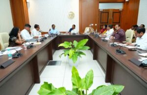 ఎలాంటి పరిస్థితుల్లోనూ తాగునీటి సమస్య తలెత్తనివ్వం: మంత్రి సీతక్క