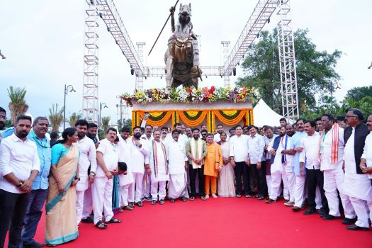 SarvaiPapannaStatue CM revanth
