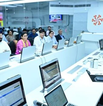 మంత్రి లోకేష్ తో సమావేశమైన ఢిల్లీ పరిశ్రమల శాఖ మంత్రి
