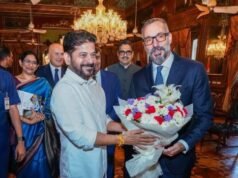 ఆగాఖాన్- V తో సీఎం రేవంత్ రెడ్డి భేటీ