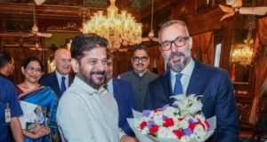 ఆగాఖాన్- V తో సీఎం రేవంత్ రెడ్డి భేటీ